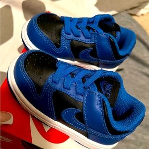 Toddler Unisex Size 5C Nike Dunks Worn Twice
